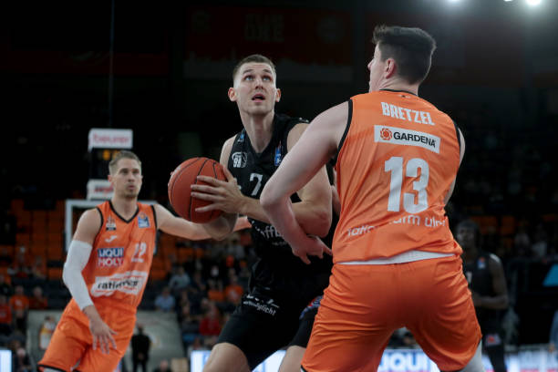 关键事实卡 关键事实卡